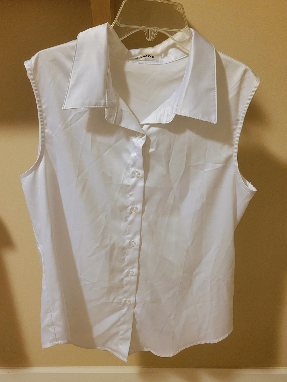 Women's White Sleeveless Button-Down Collared Shirt - Mavoor